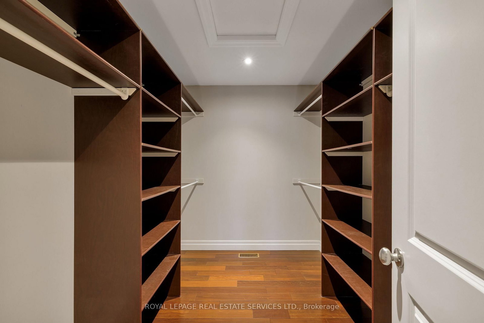 1387 Willowdown Road • Oakville, ON photo 26