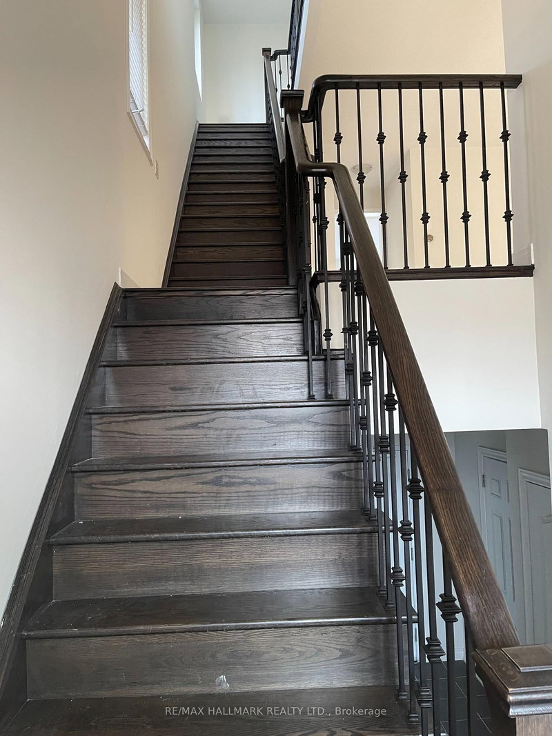 152 Inspire Blvd photo 5