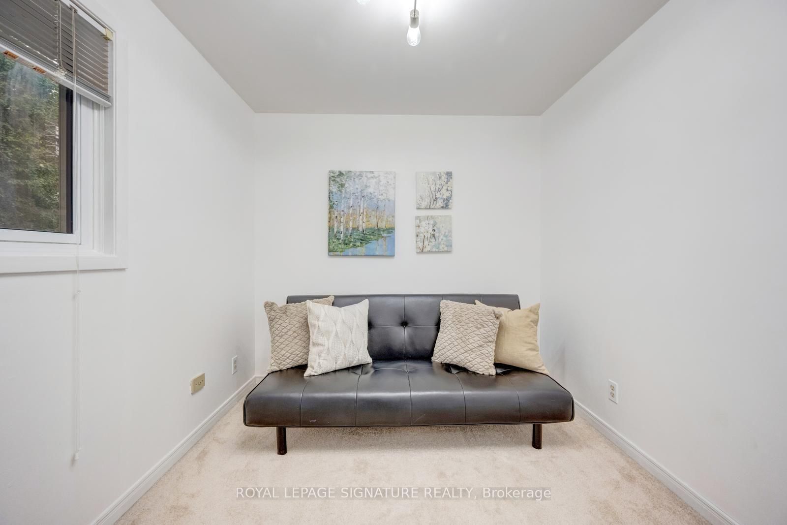 77 McCraney Street W • Oakville, ON photo 25