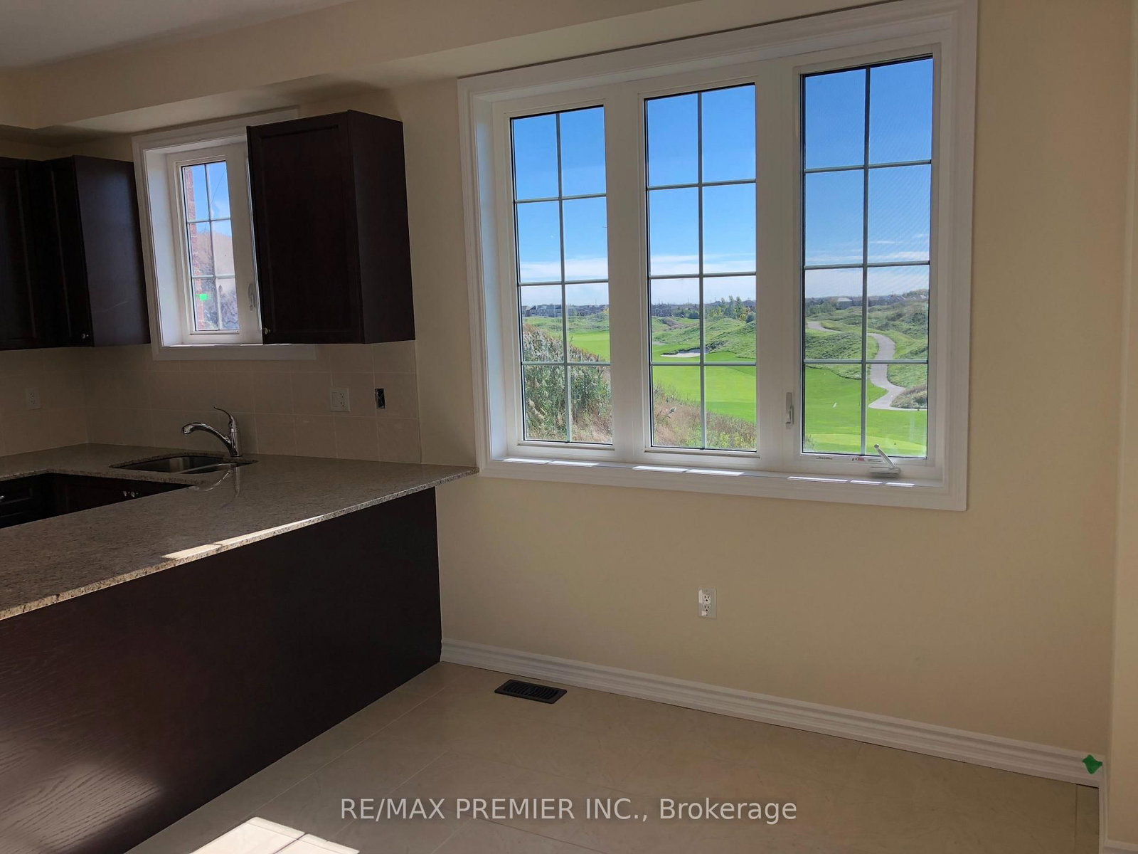 32 Shiff Crescent • Brampton, ON photo 10