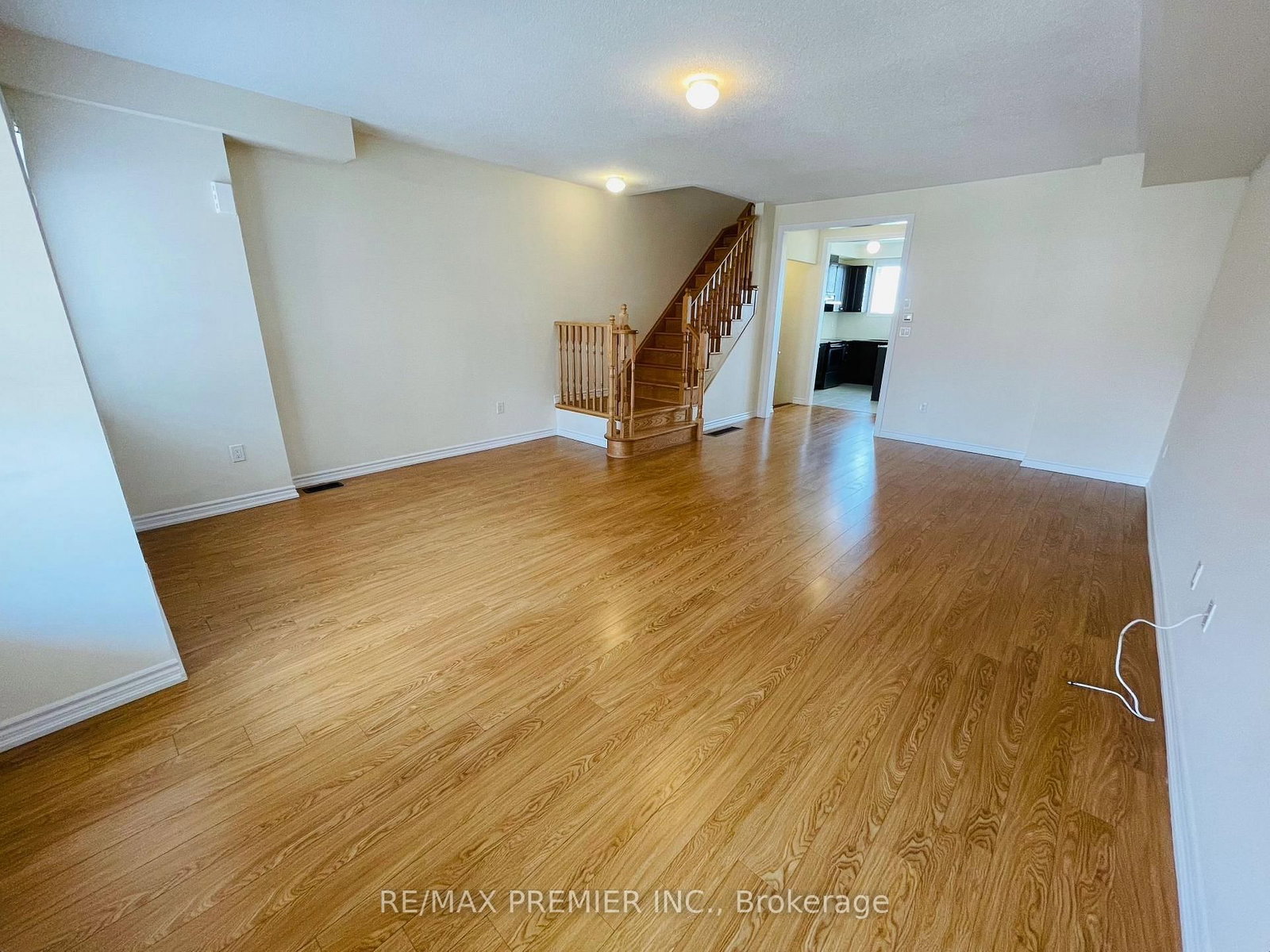 32 Shiff Crescent • Brampton, ON photo 6