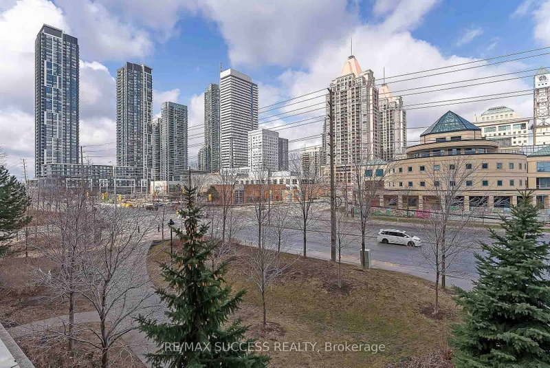 203 - 310 Burnhamthorpe Road W