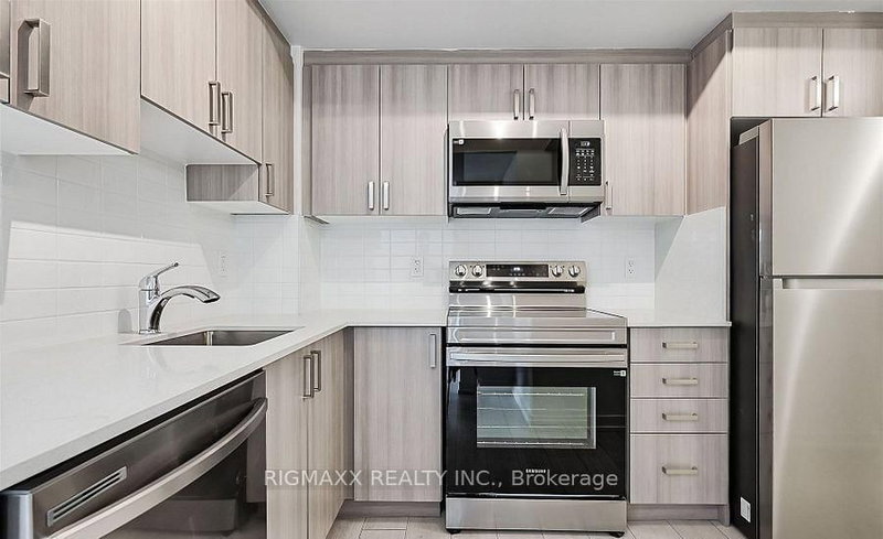 521 - 556 Marlee Avenue W