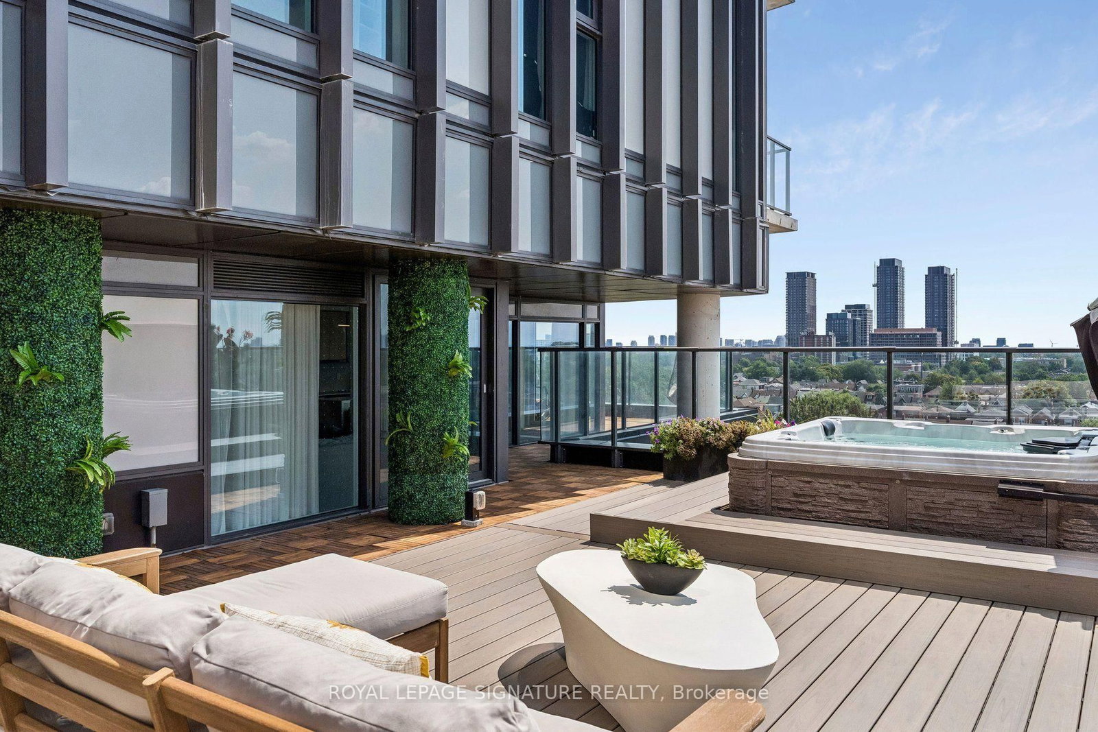 10 Graphophone Grove • #702 • Toronto, ON photo 33