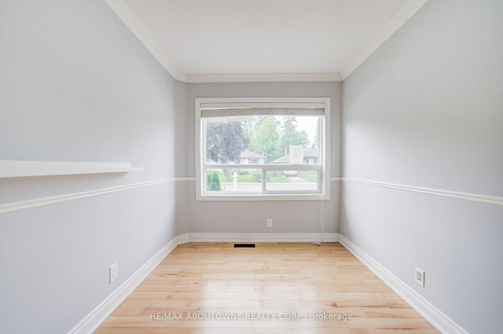 13 Broadview Avenue • Mississauga, ON photo 12