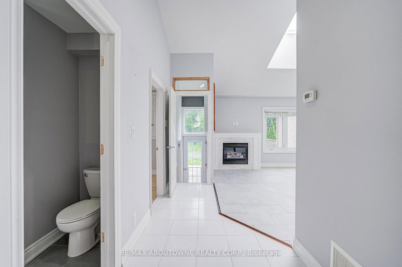 13 Broadview Avenue • Mississauga, ON photo 18