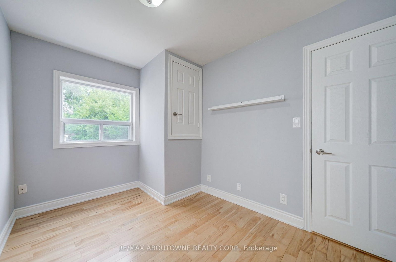 13 Broadview Avenue • Mississauga, ON photo 21