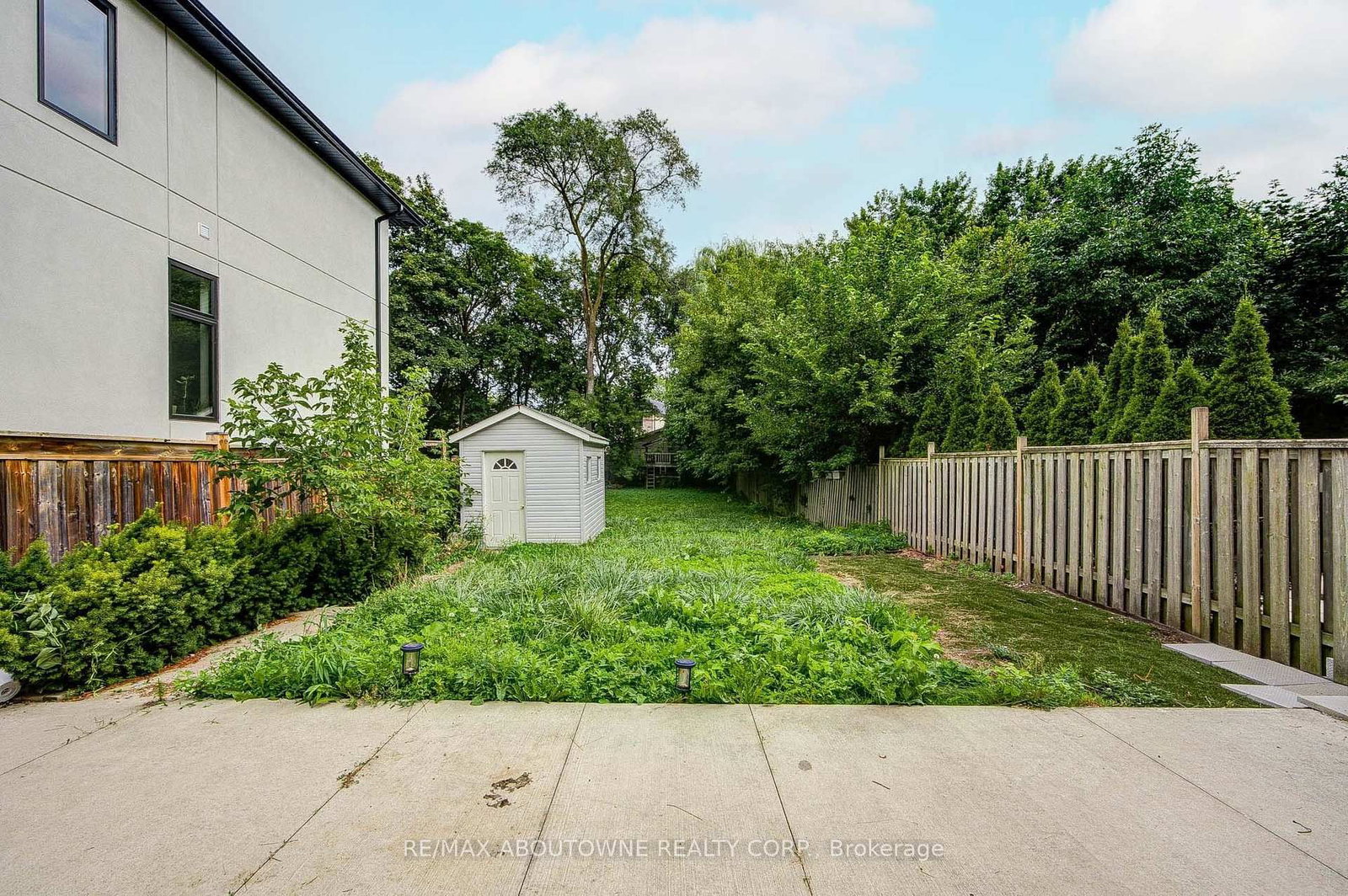 13 Broadview Avenue • Mississauga, ON photo 39