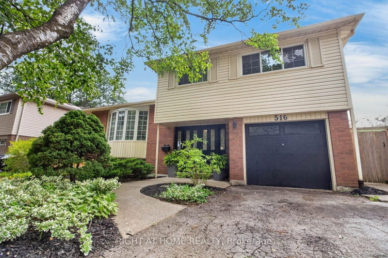 516 Kenmarr Crescent