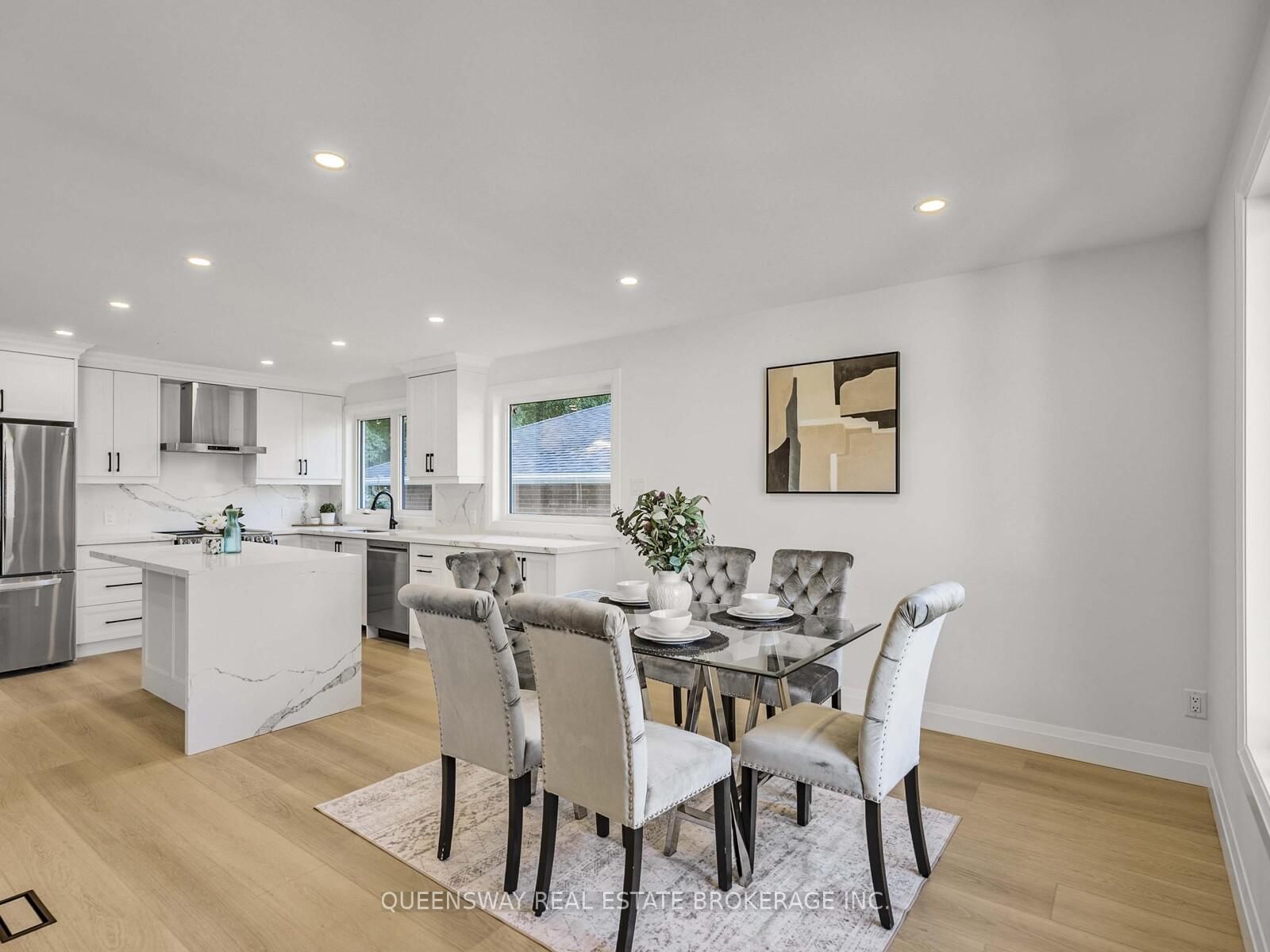 1128 Pinegrove Road • Oakville, ON photo 16