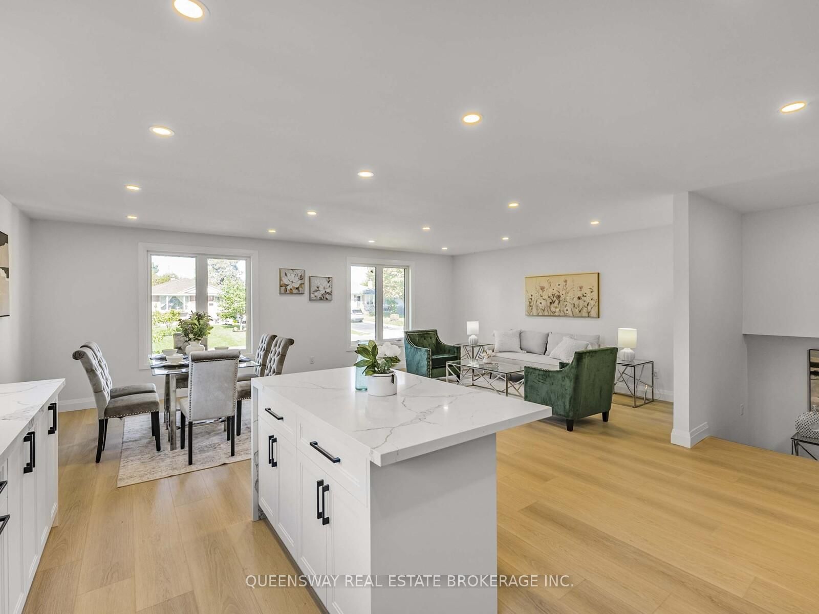 1128 Pinegrove Road • Oakville, ON photo 19