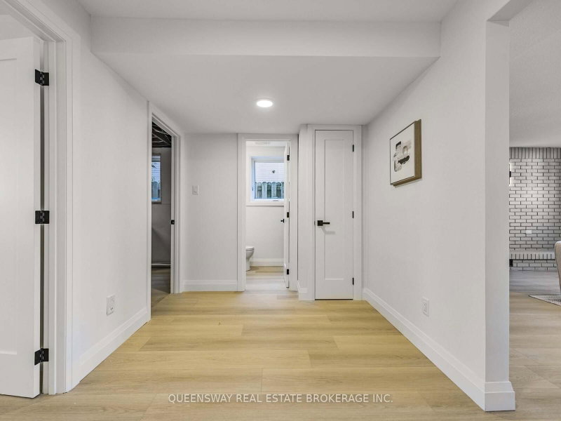 1128 Pinegrove Oakville,ON L6L 2W6 — Photo 30