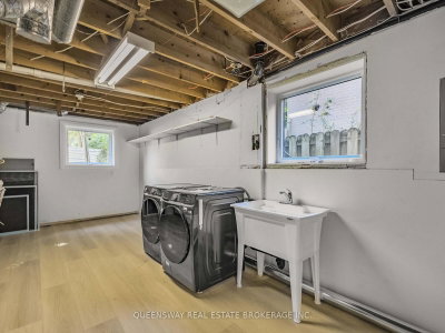 1128 Pinegrove Oakville,ON L6L 2W6 — Photo 33