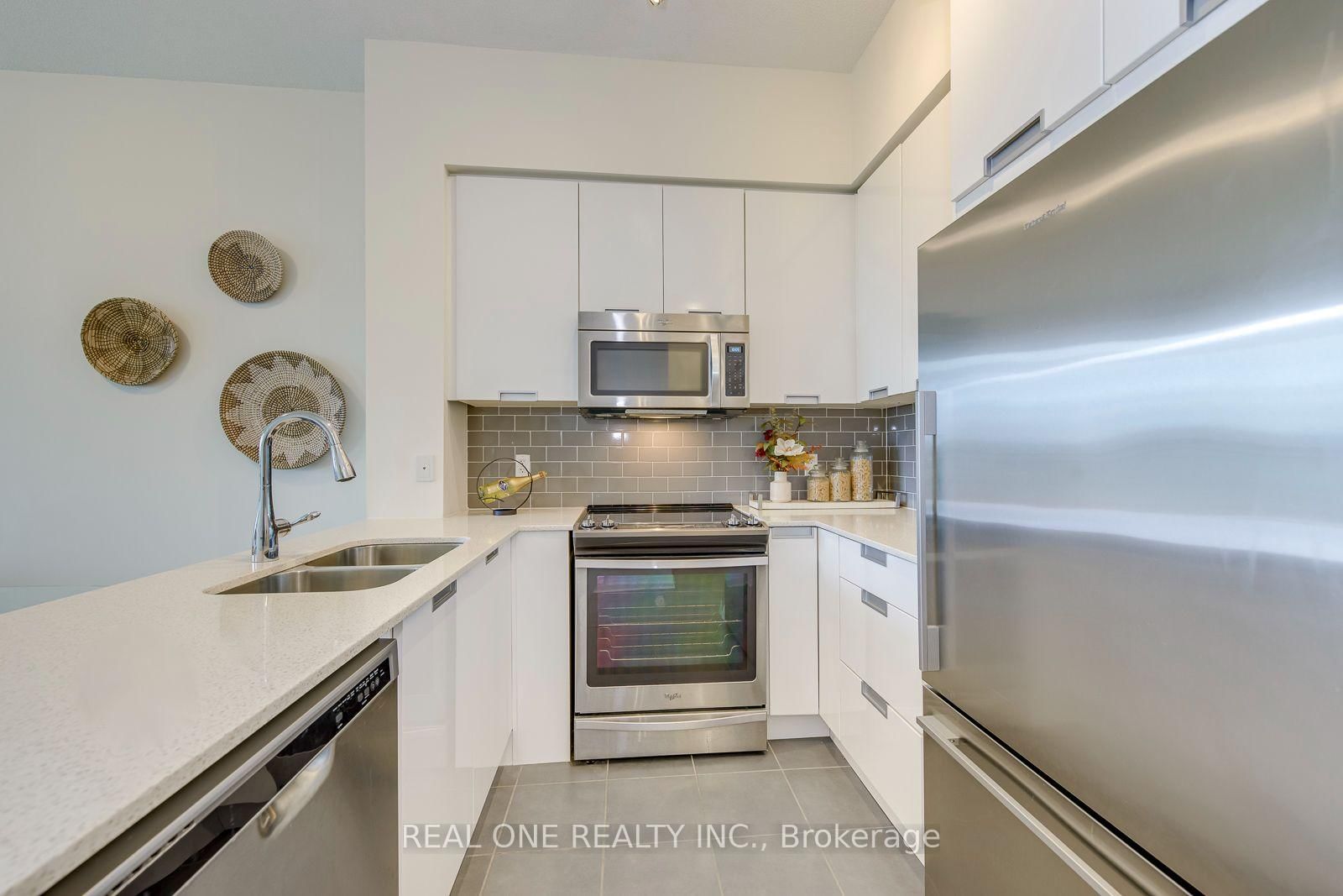 55 Eglinton Avenue W • #407 • Mississauga, ON photo 13