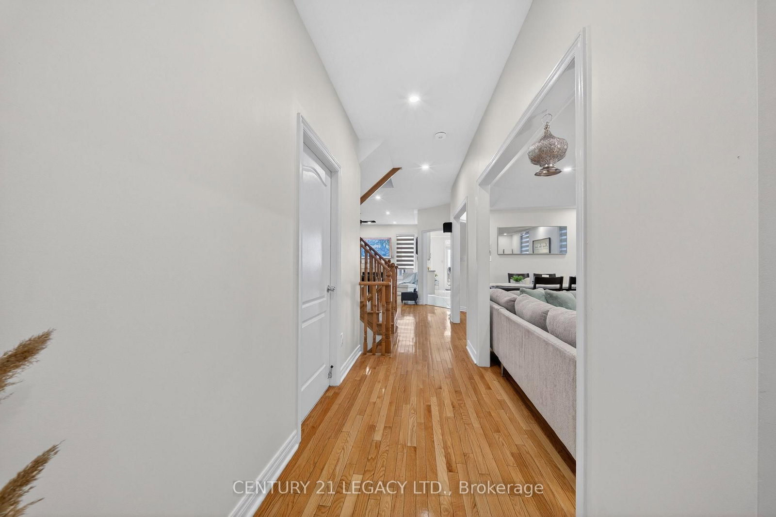 12 Aria Lane • Brampton, ON photo 6