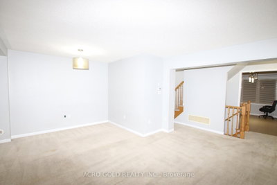 32 Mercedes Brampton,ON L7A 0Z2 — Photo 12