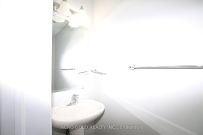 32 Mercedes Brampton,ON L7A 0Z2 — Photo 16