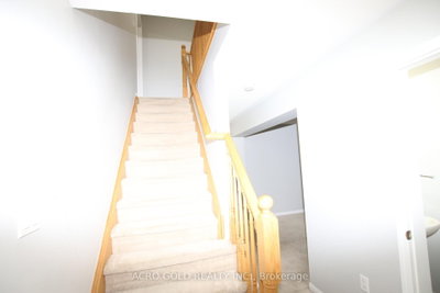 32 Mercedes Brampton,ON L7A 0Z2 — Photo 17