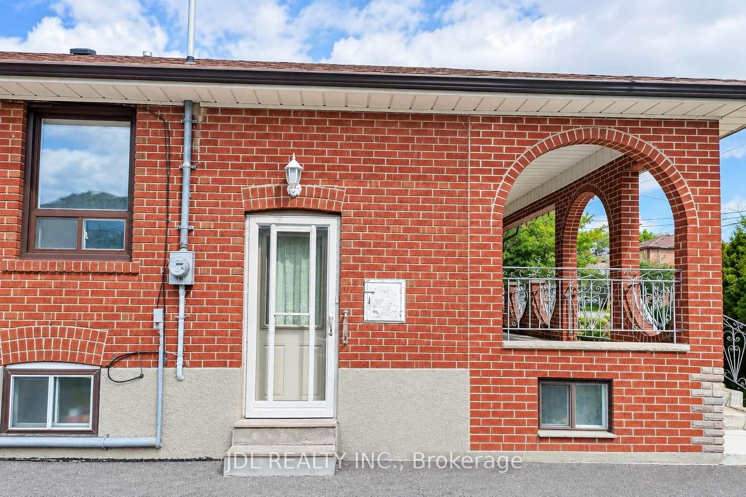 40 Montana Avenue • Toronto, ON photo 11