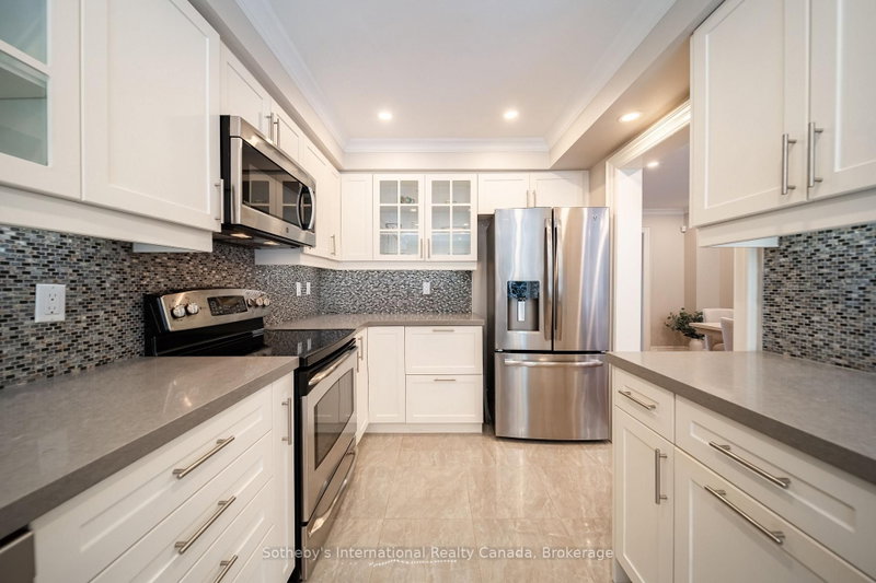 339 Ravineview Oakville,ON L6H 6S6 — Photo 17