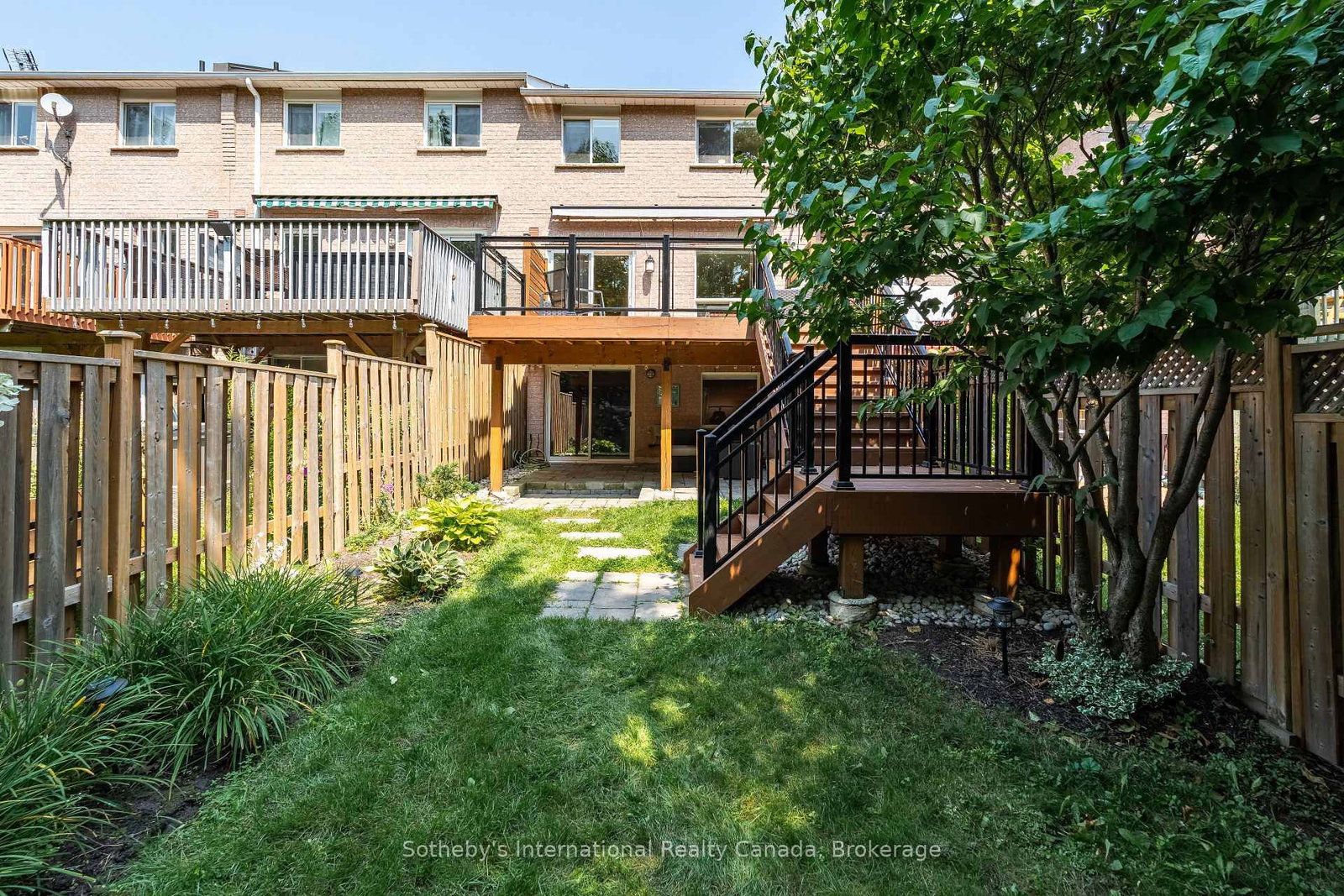 339 Ravineview Way • Oakville, ON photo 37