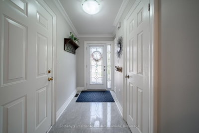 339 Ravineview Way • Oakville, ON photo 4