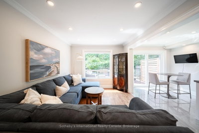 339 Ravineview Way • Oakville, ON photo 8
