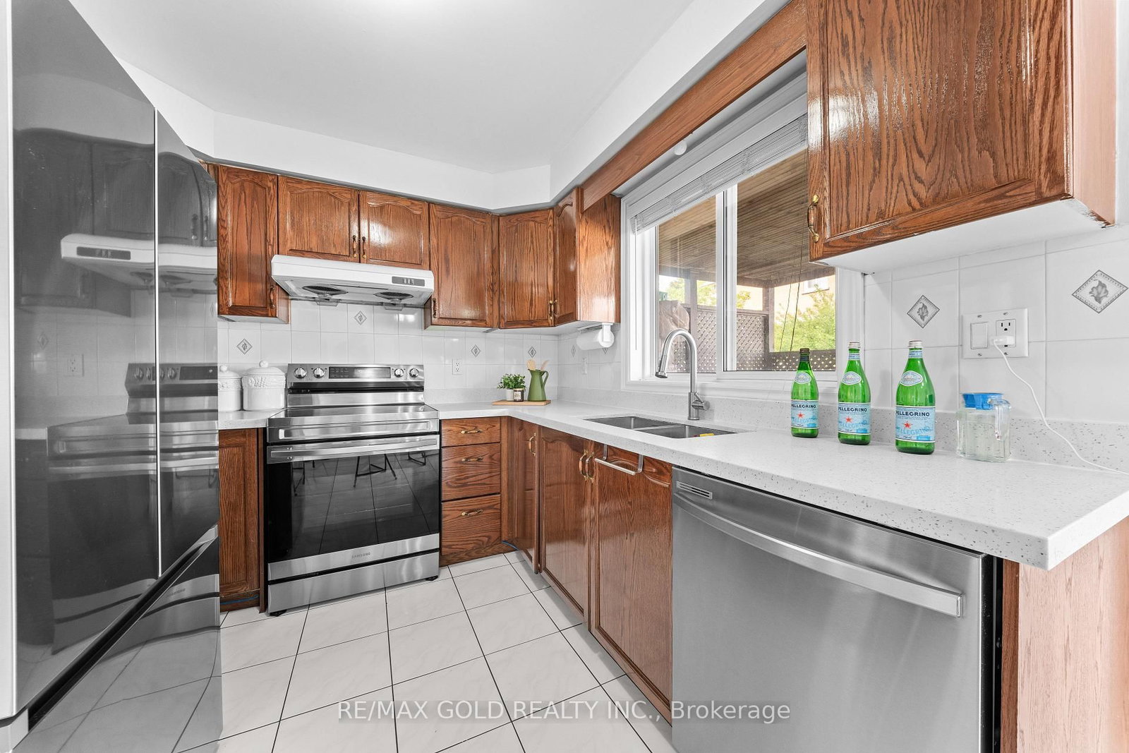 Sandringham-Wellington, Brampton photo 14
