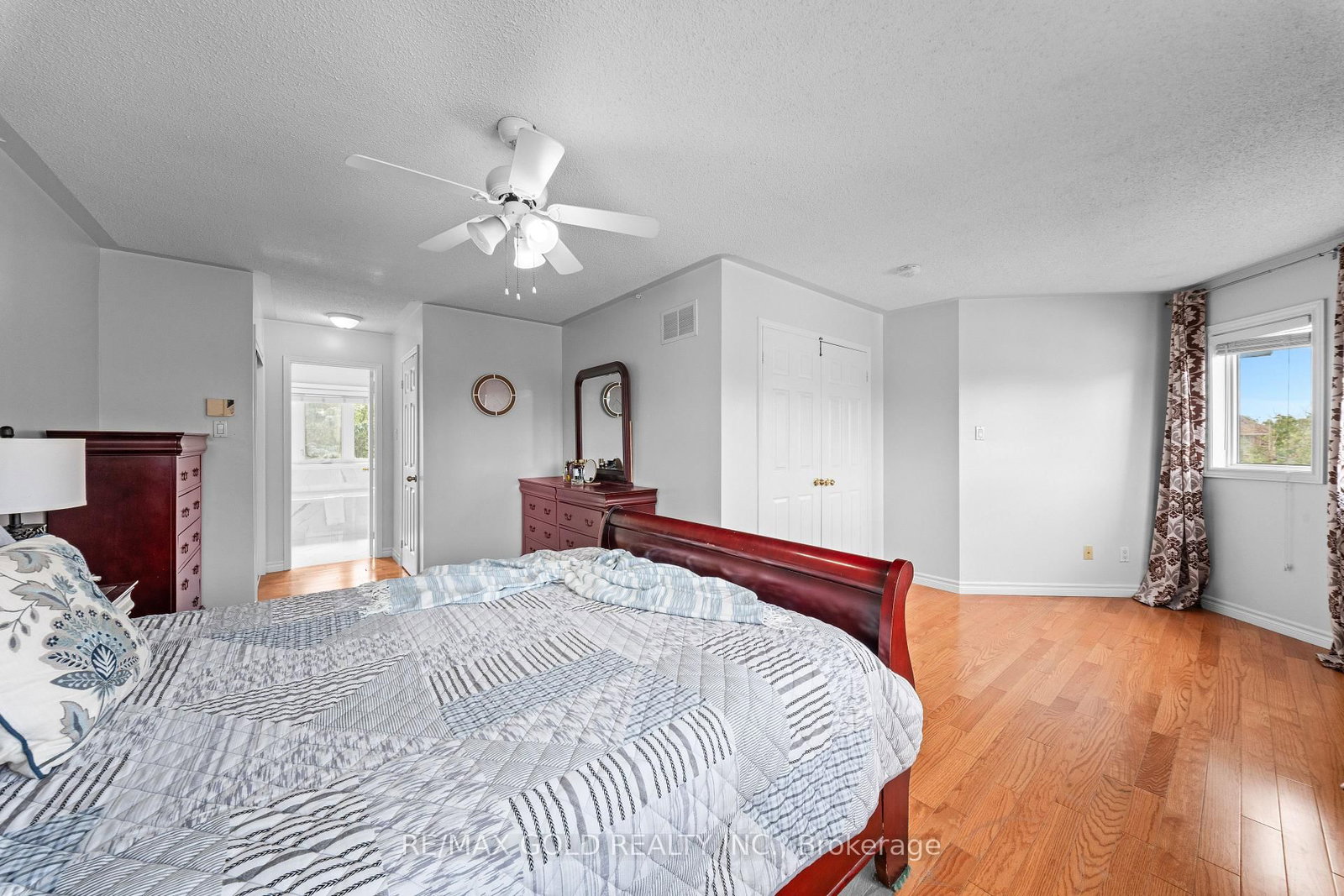 Sandringham-Wellington, Brampton photo 24