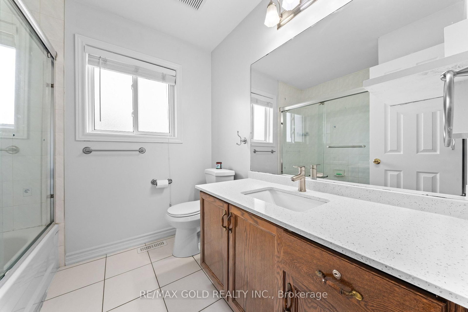 Sandringham-Wellington, Brampton photo 28