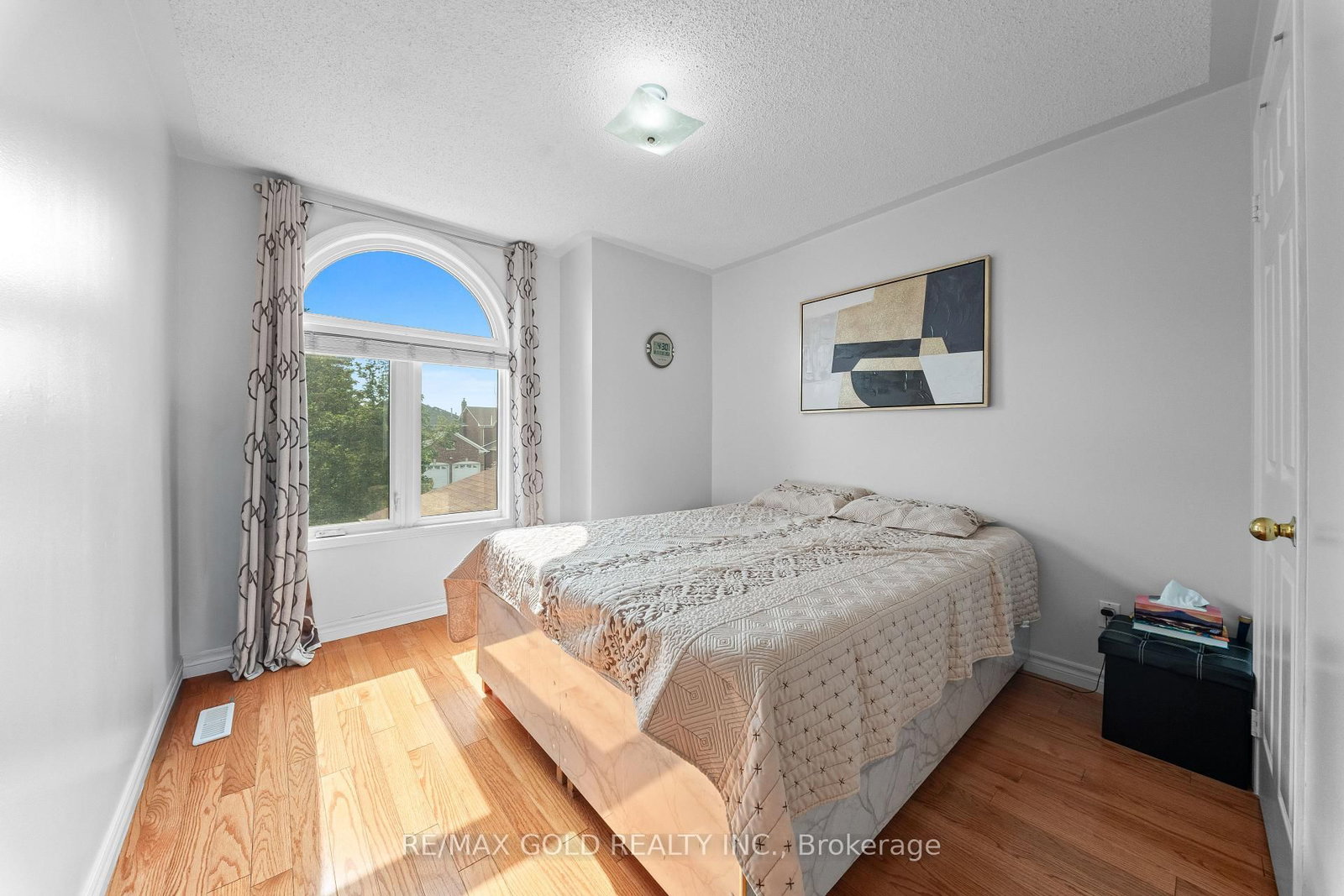 Sandringham-Wellington, Brampton photo 29