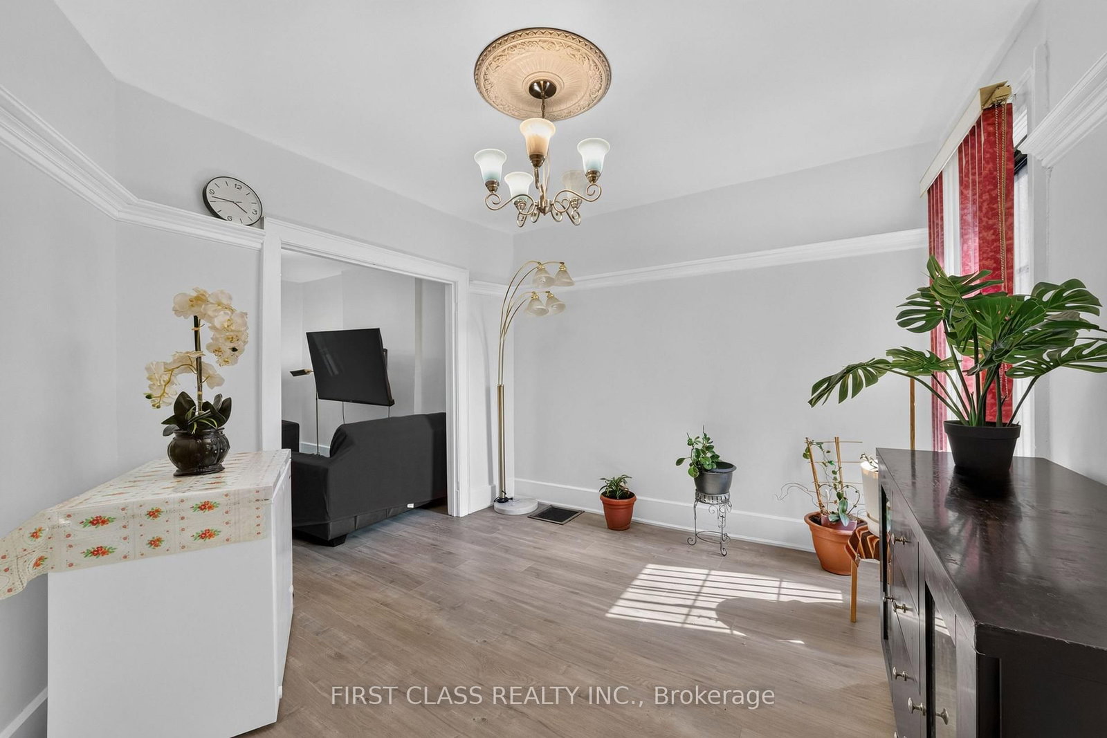 150 Caledonia Road • Toronto, ON photo 12