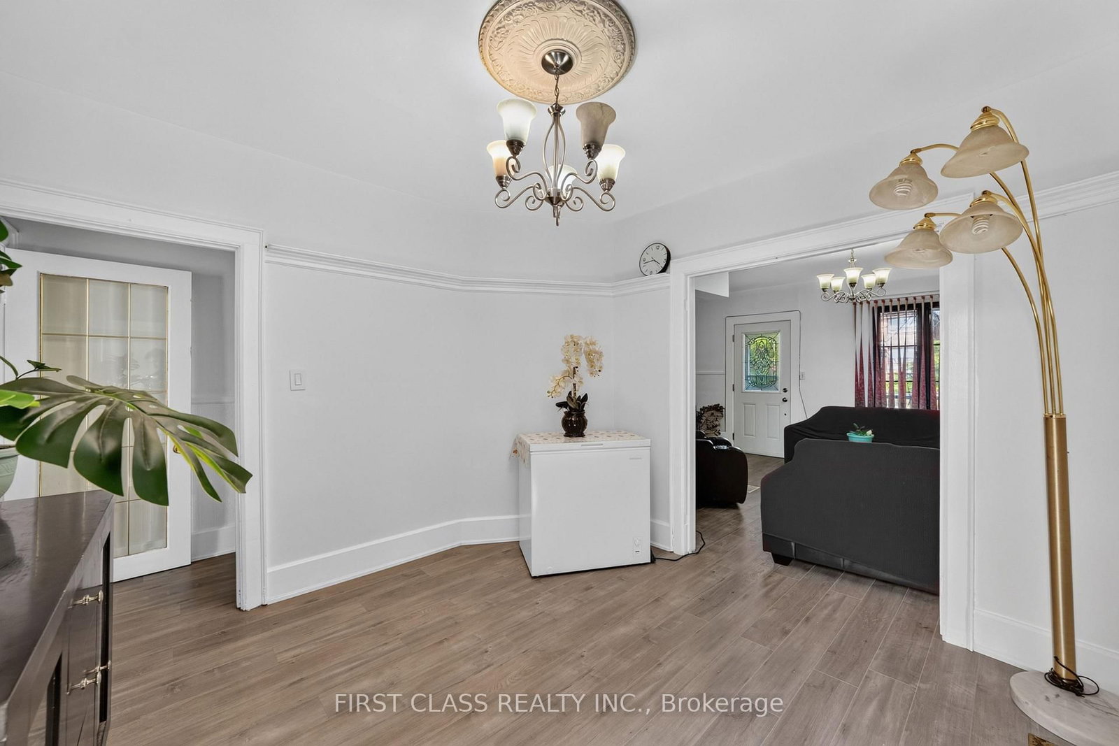 150 Caledonia Road • Toronto, ON photo 13