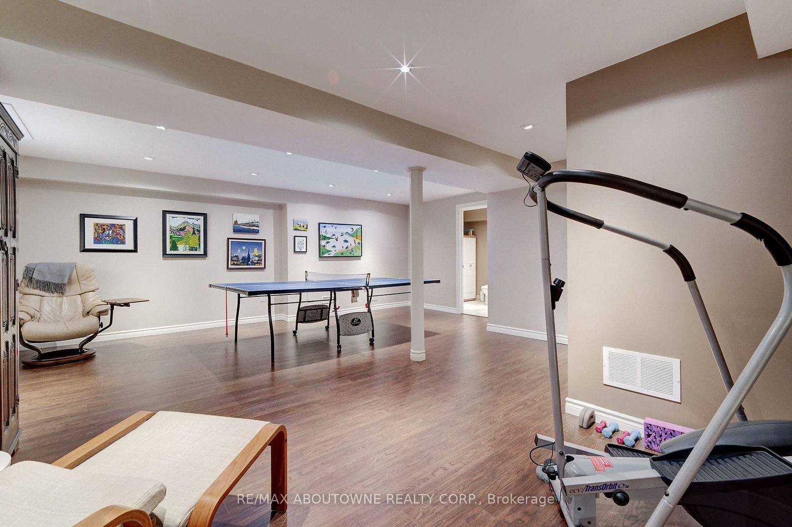 2196 Emily Circle • Oakville, ON photo 30