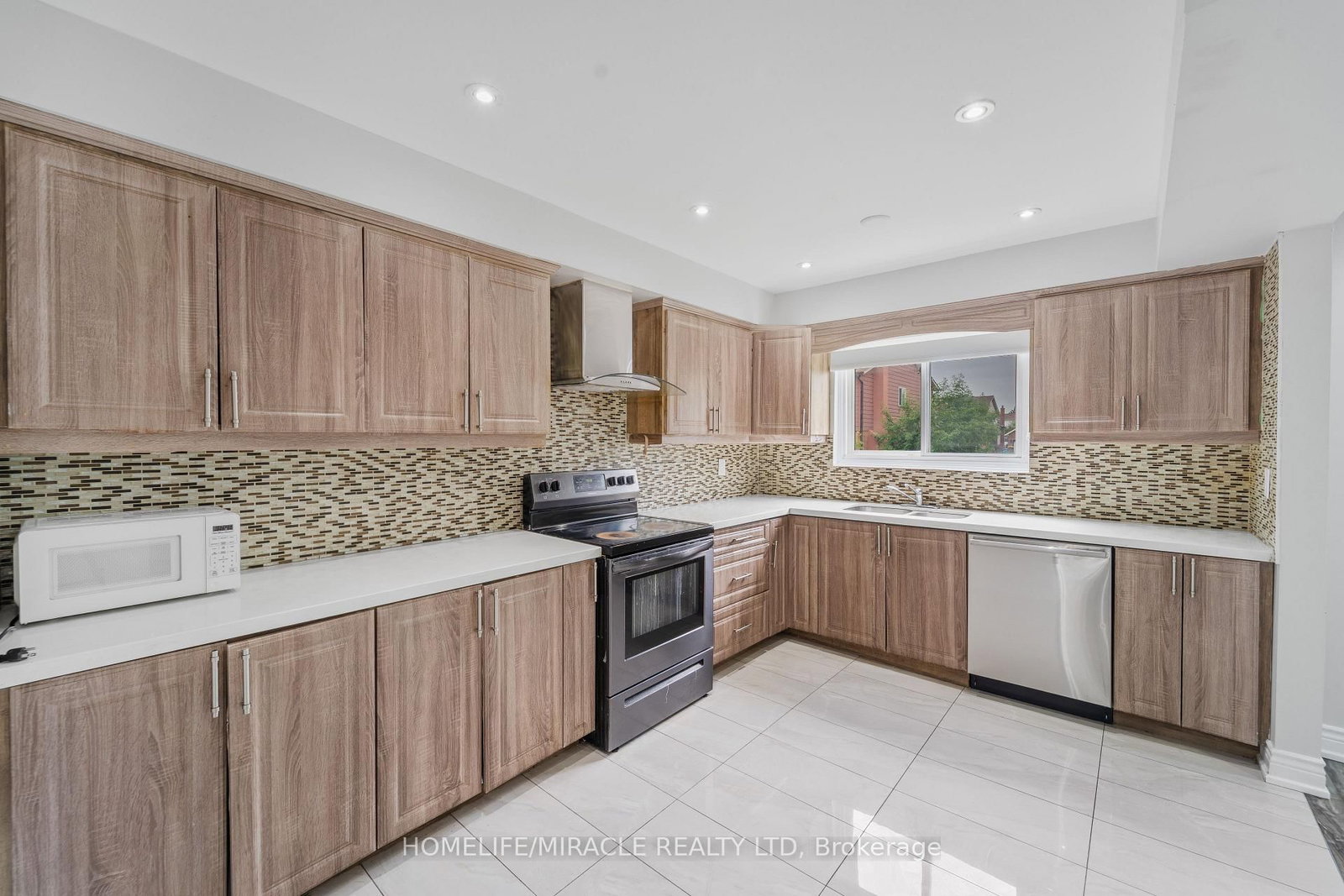 115 Bruce Beer Brampton,ON L6V 2Z7 — Photo 18