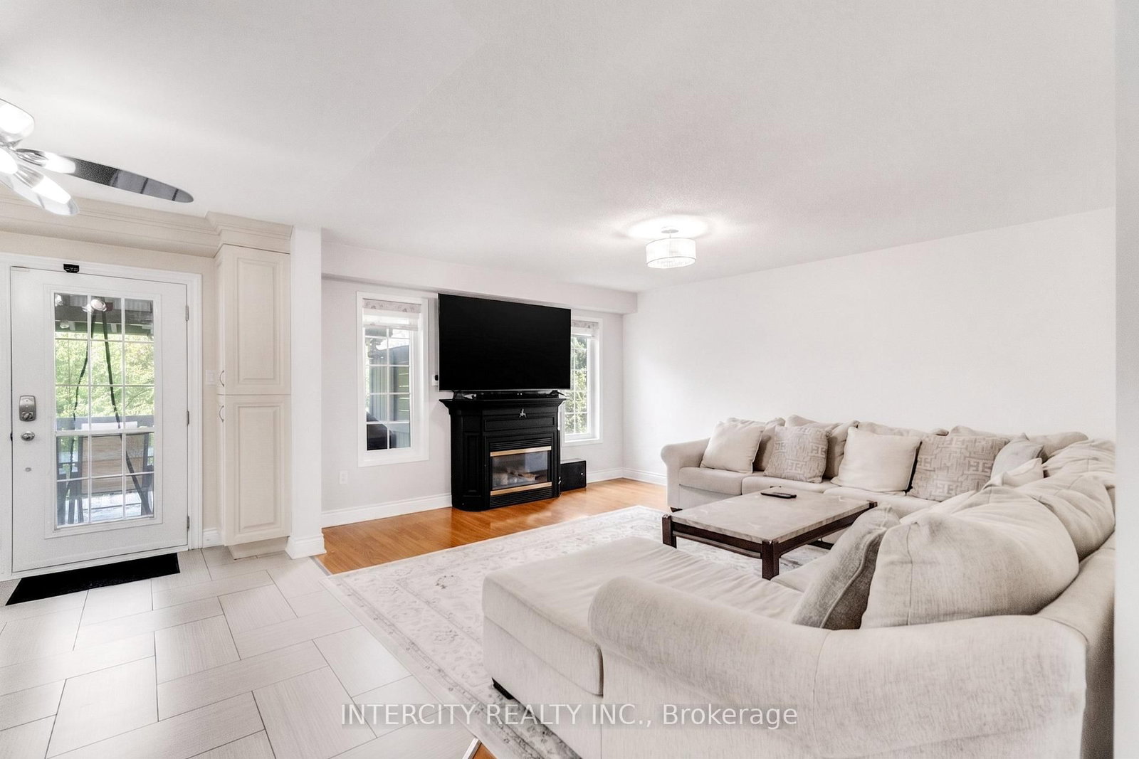 48 Avalanche Crescent • Brampton, ON photo 13