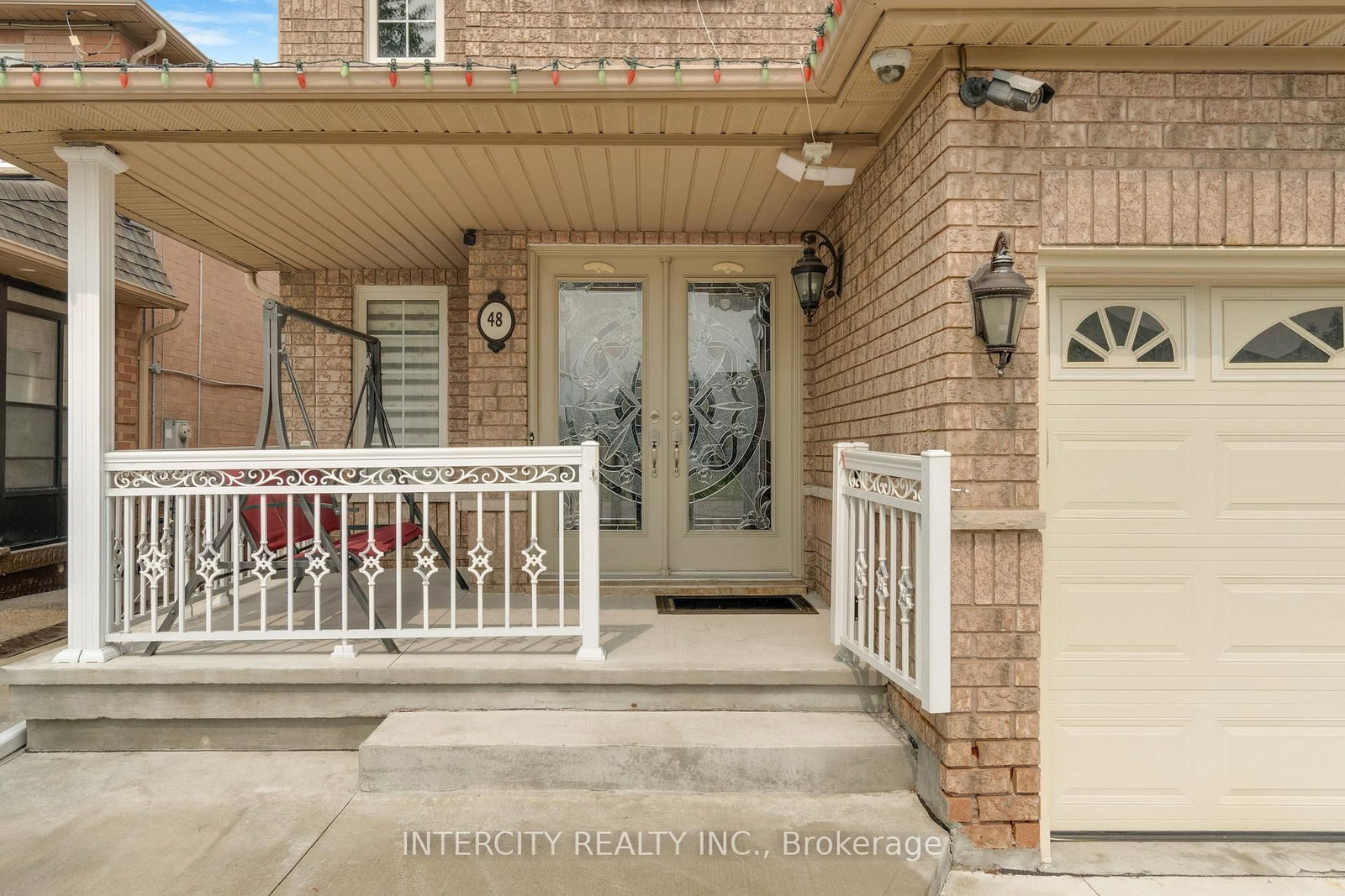48 Avalanche Crescent • Brampton, ON photo 6