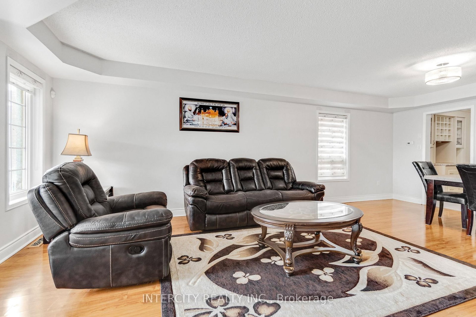 48 Avalanche Crescent • Brampton, ON photo 8