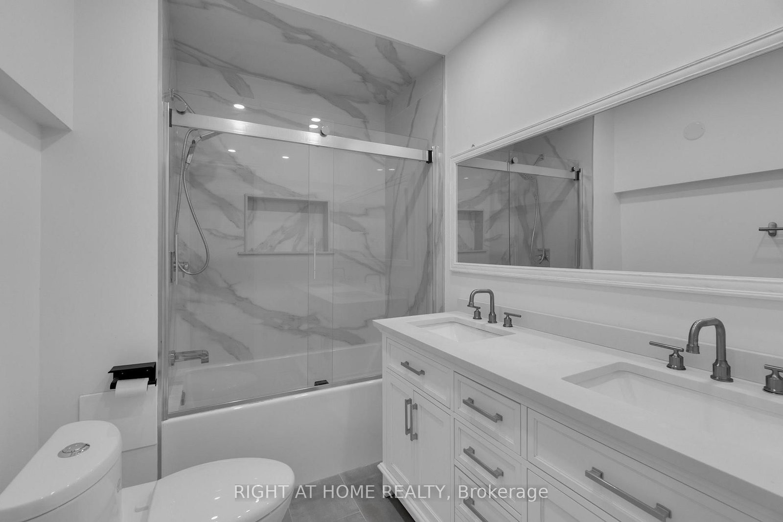 197 Troy Mississauga,ON L5G 1S9 — Photo 21