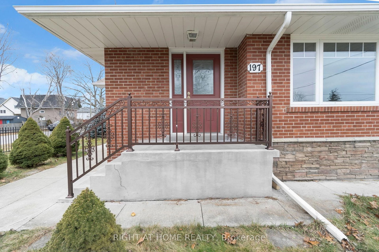 197 Troy Mississauga,ON L5G 1S9 — Photo 3
