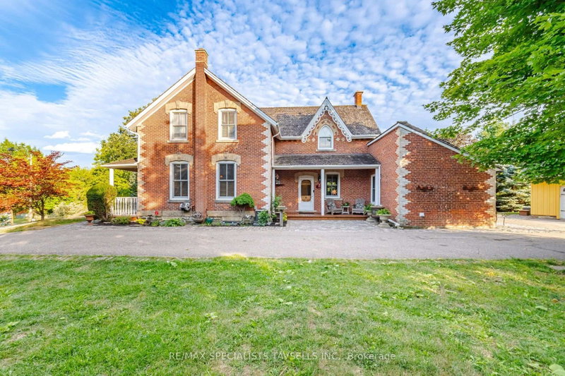 82 Cobblestone Crt photo 4