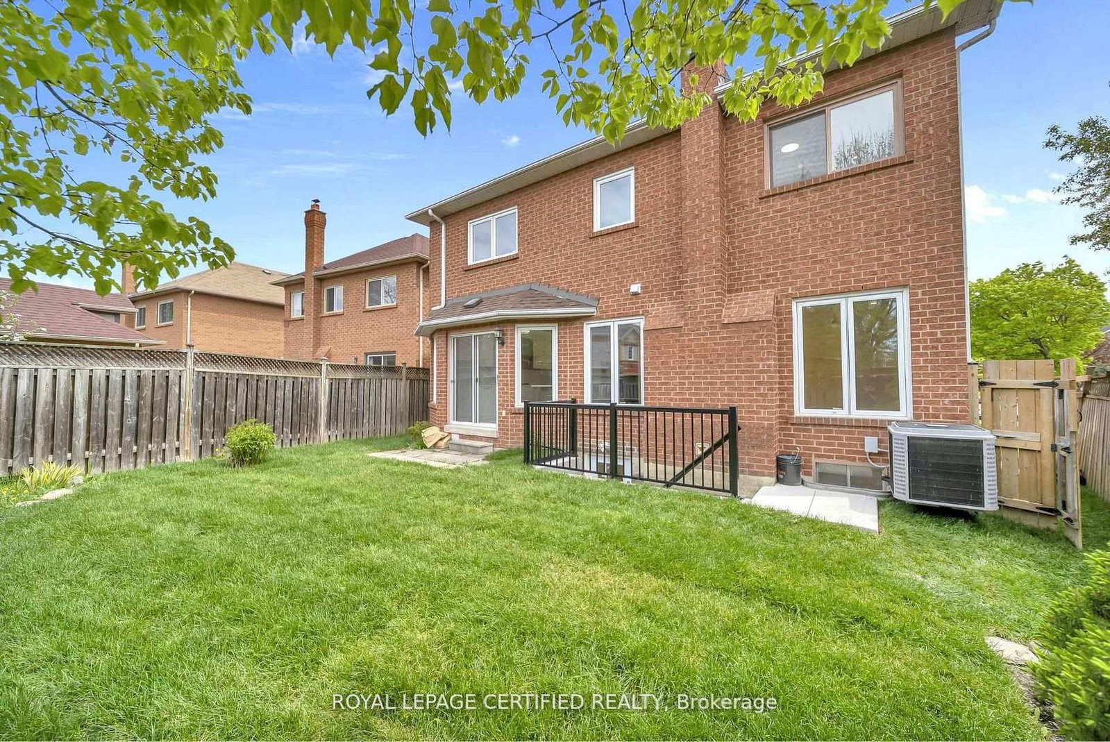 Lower - 5016 Natkarni Crescent, Mississauga 4