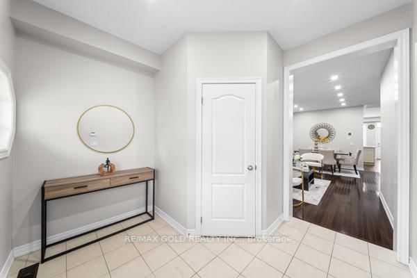 10 Rougebank Avenue • Caledon, ON photo 7