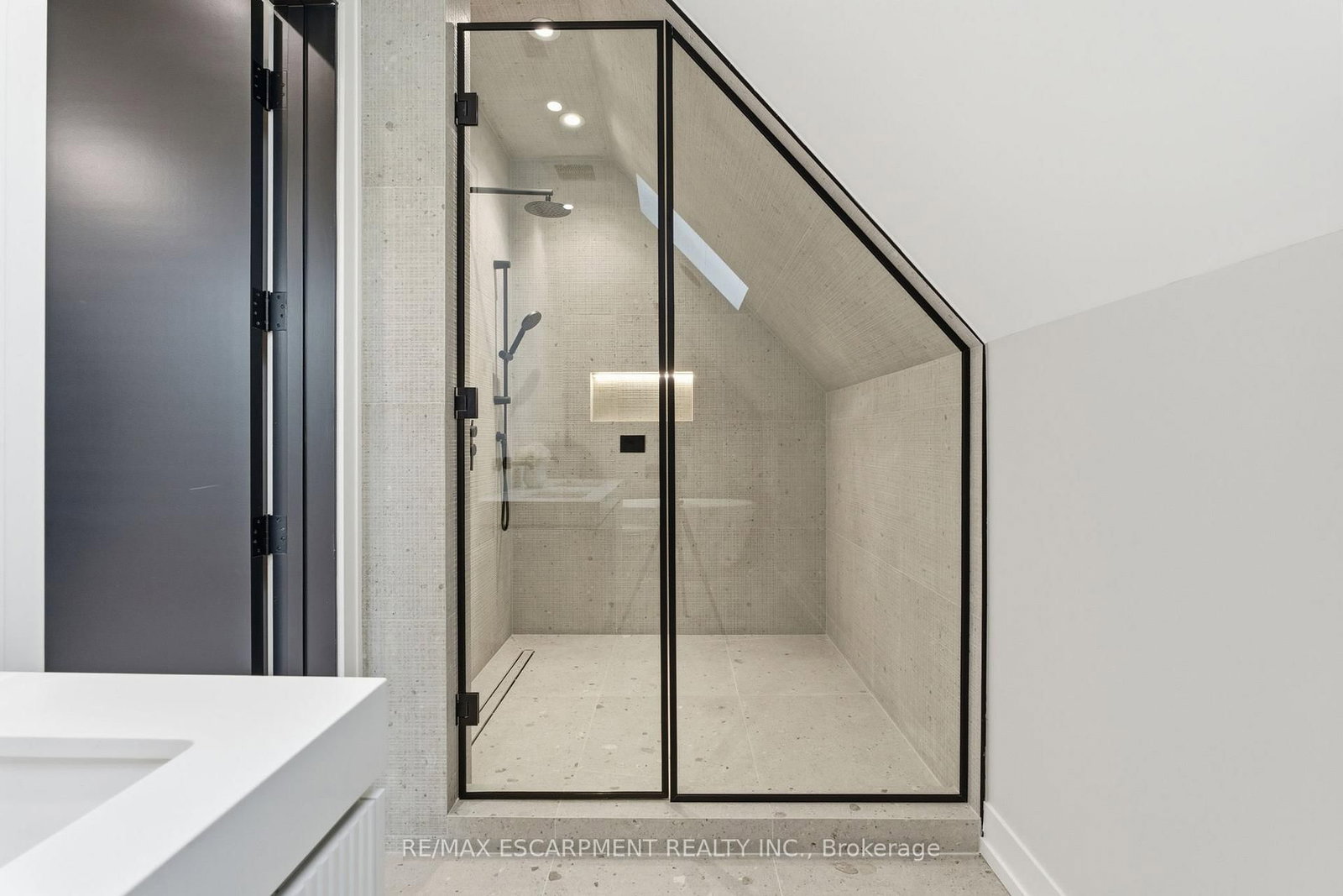 957 Halliday Avenue • Mississauga, ON photo 29