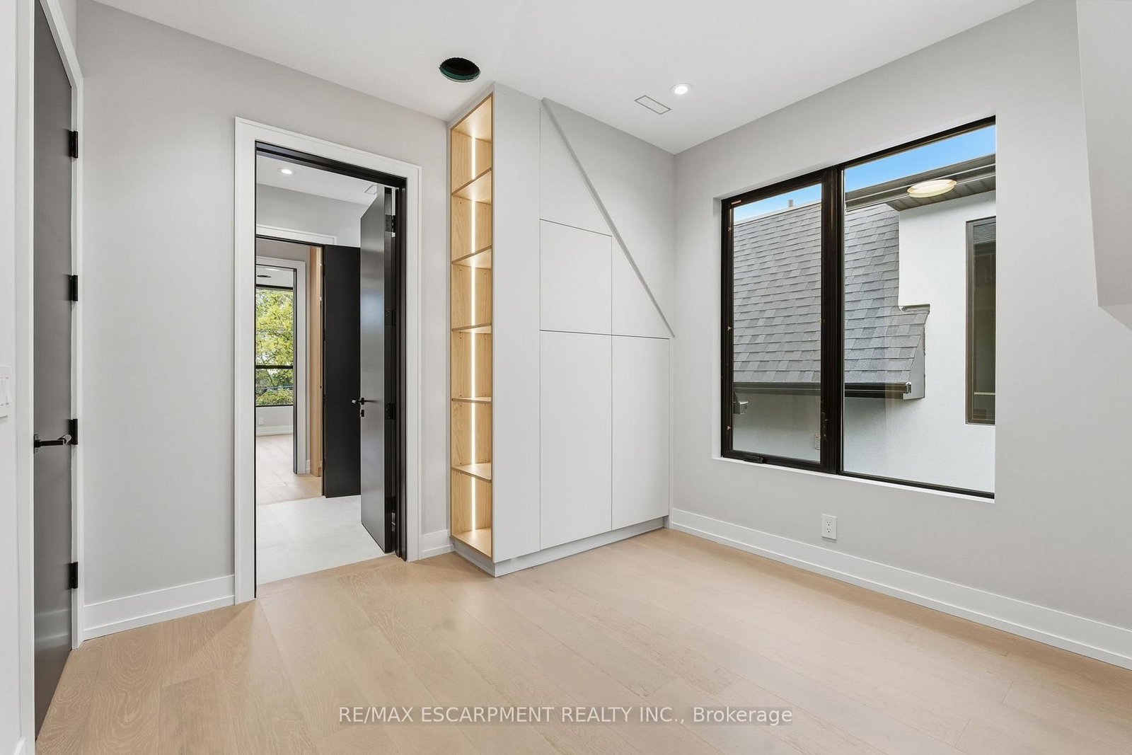 957 Halliday Avenue • Mississauga, ON photo 37