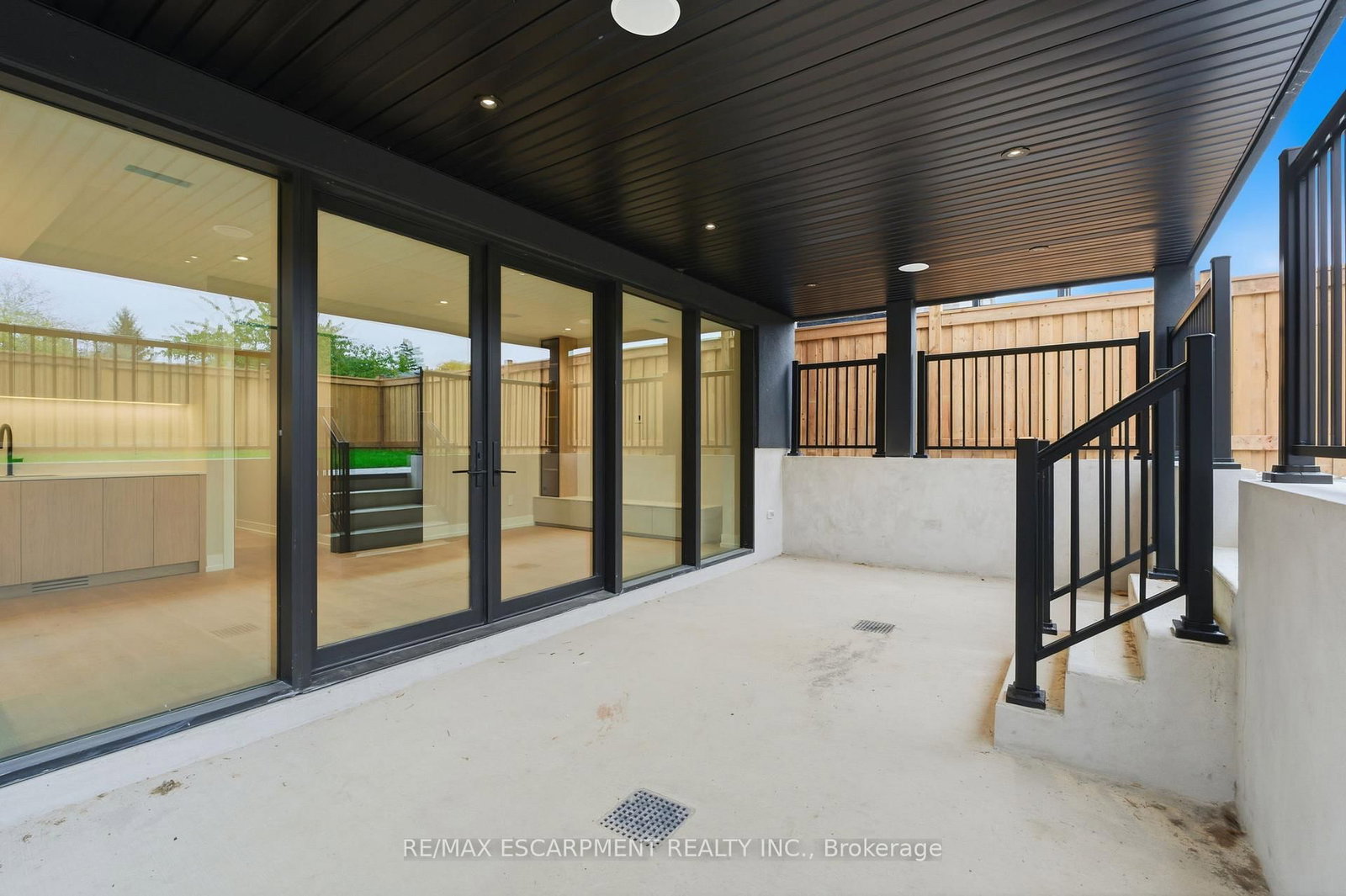 957 Halliday Avenue • Mississauga, ON photo 46
