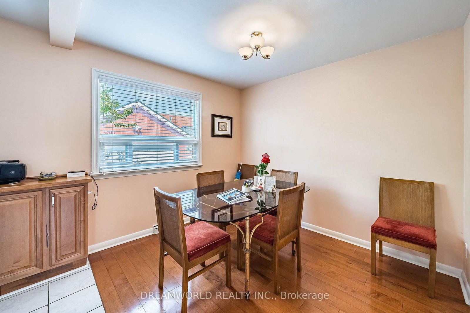 24 Whitburn Crescent • Toronto, ON photo 14