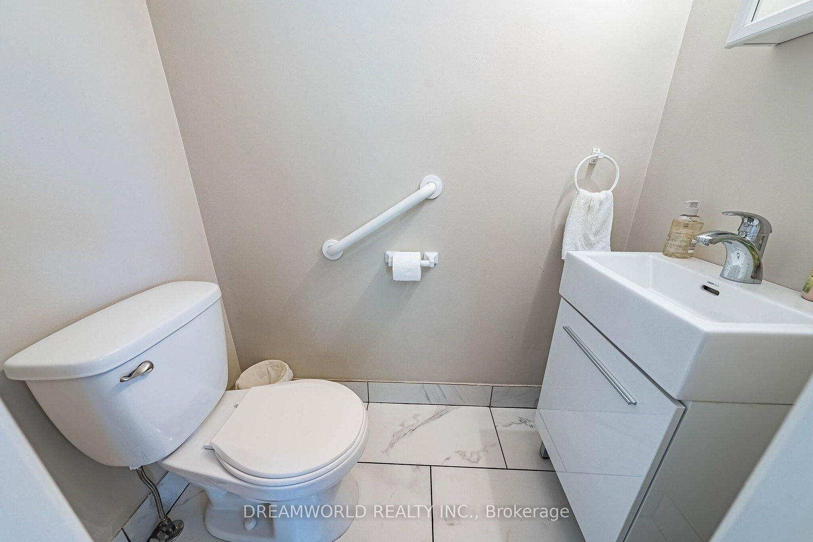 24 Whitburn Crescent • Toronto, ON photo 19