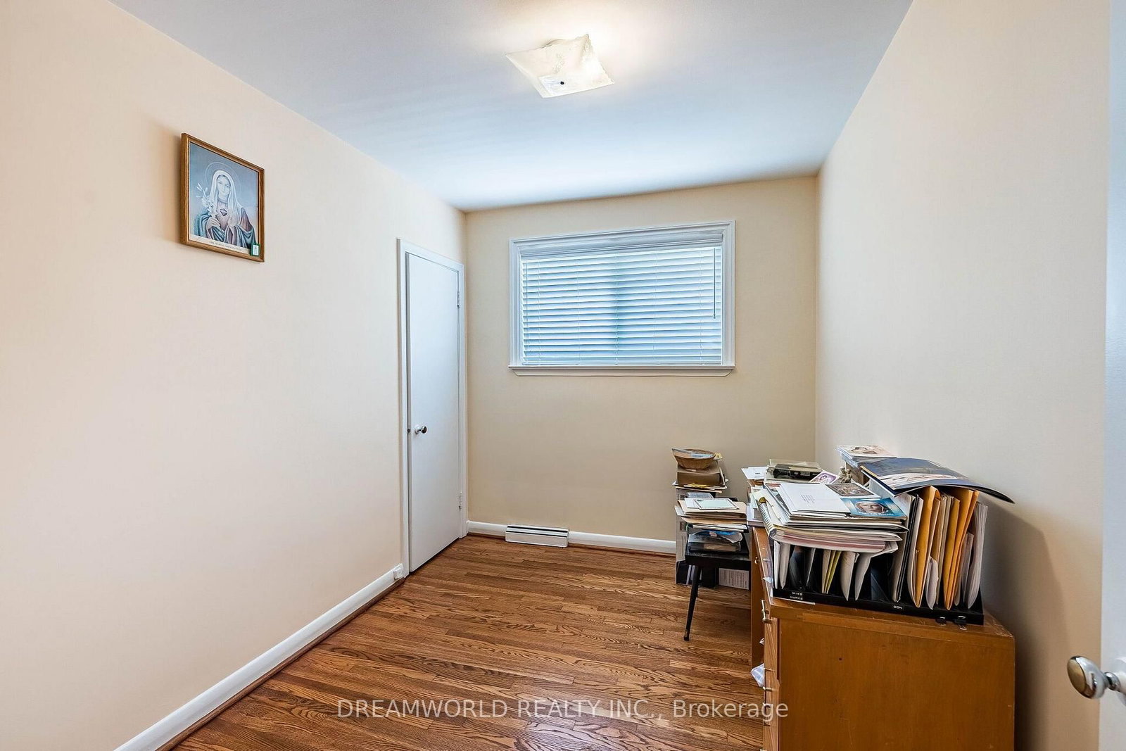 24 Whitburn Crescent • Toronto, ON photo 24