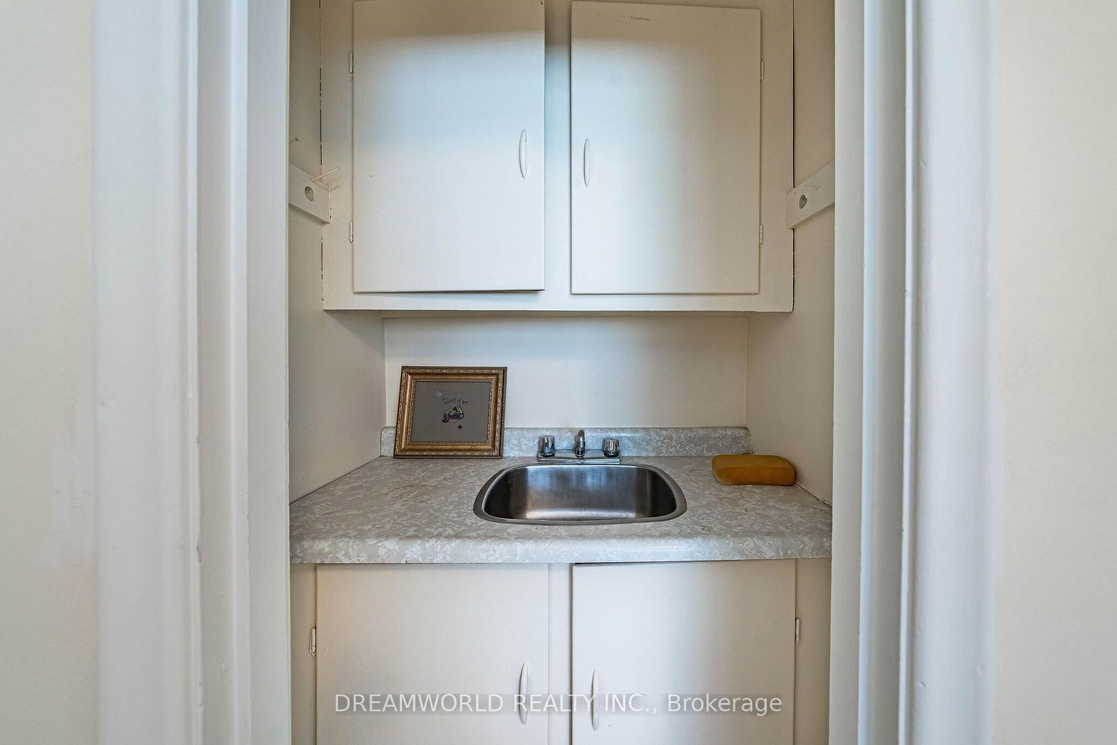 24 Whitburn Crescent • Toronto, ON photo 28